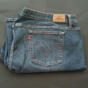 Plus-Sized 24W Levi 590 Boot Cut Jeans
